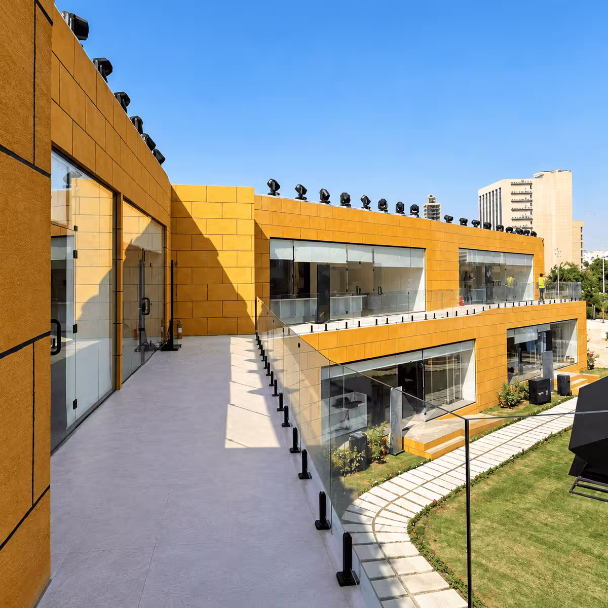 Key Safety Considerations for Temporary Structures and Scaffolding
